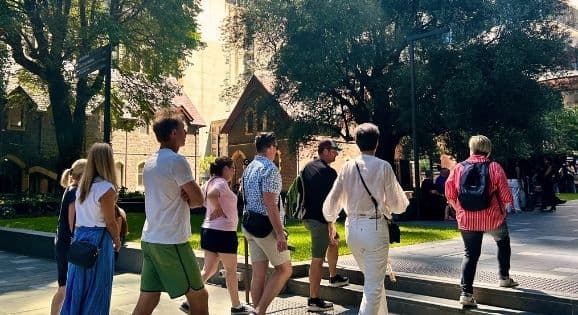 A Curious Look at Melbourne: Icons, Details + Stories 3
