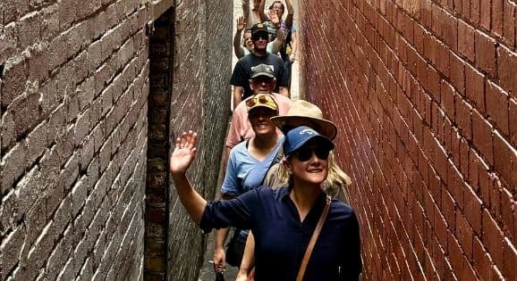 A Curious Look at Melbourne: Icons, Details + Stories 4