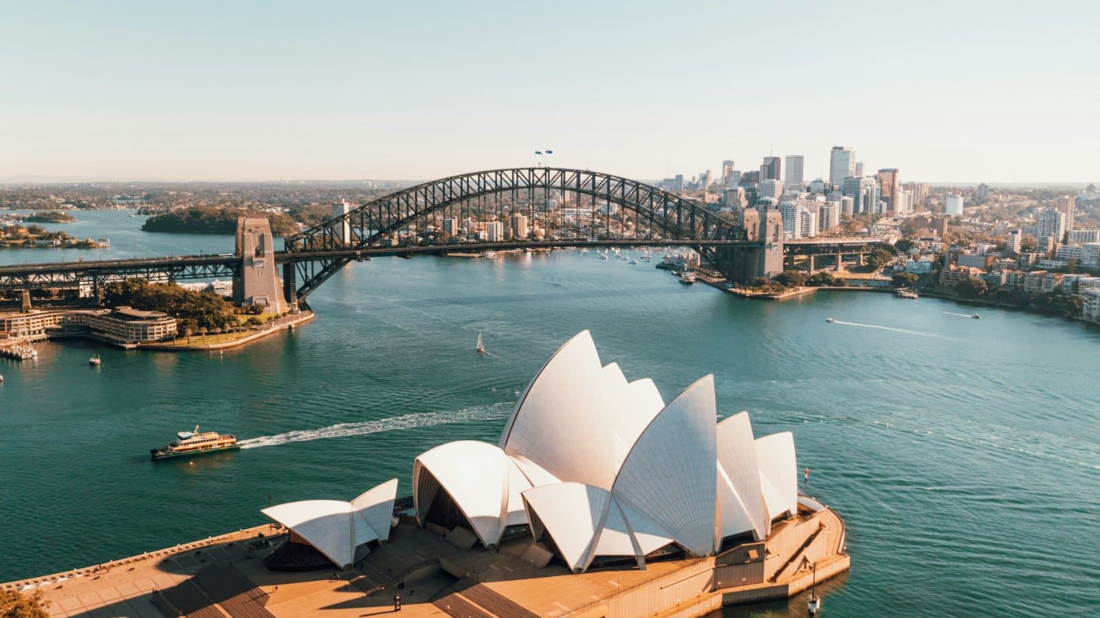 Sydney Harbour Icons & Local Neighbourhoods